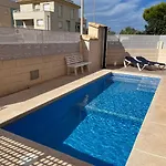 Holidays 1 Апартаменты